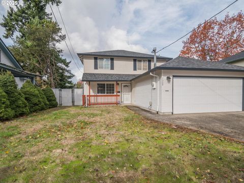 7309 SE HOLGATE BLVD Portland OR 97206