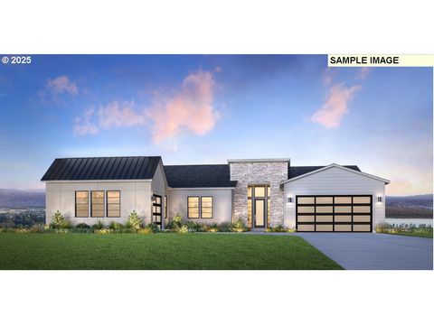 Photo of 482 N Z Cir, Washougal, WA 98671 (MLS # 325815595)