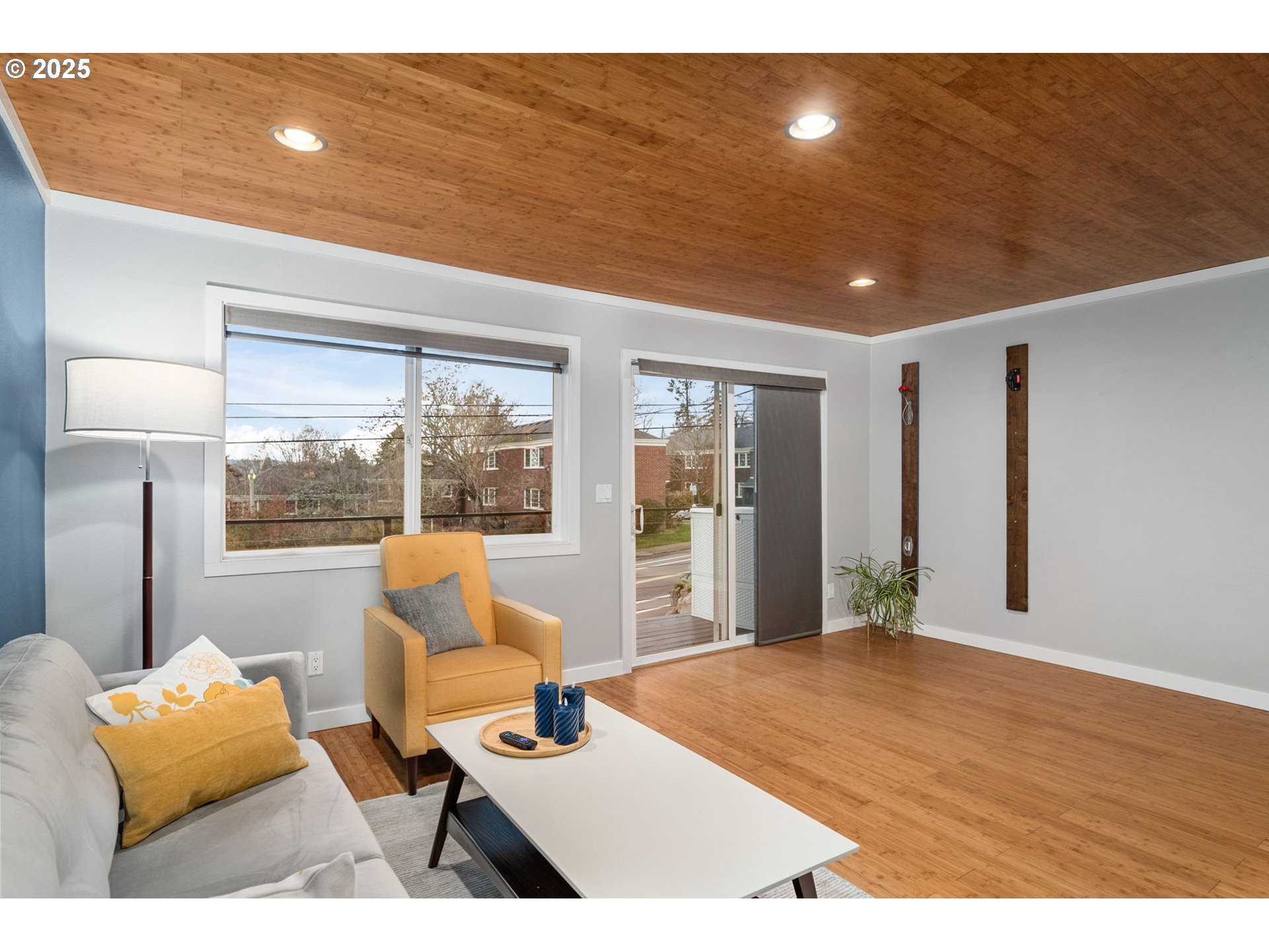 5715 NE SACRAMENTO ST 11