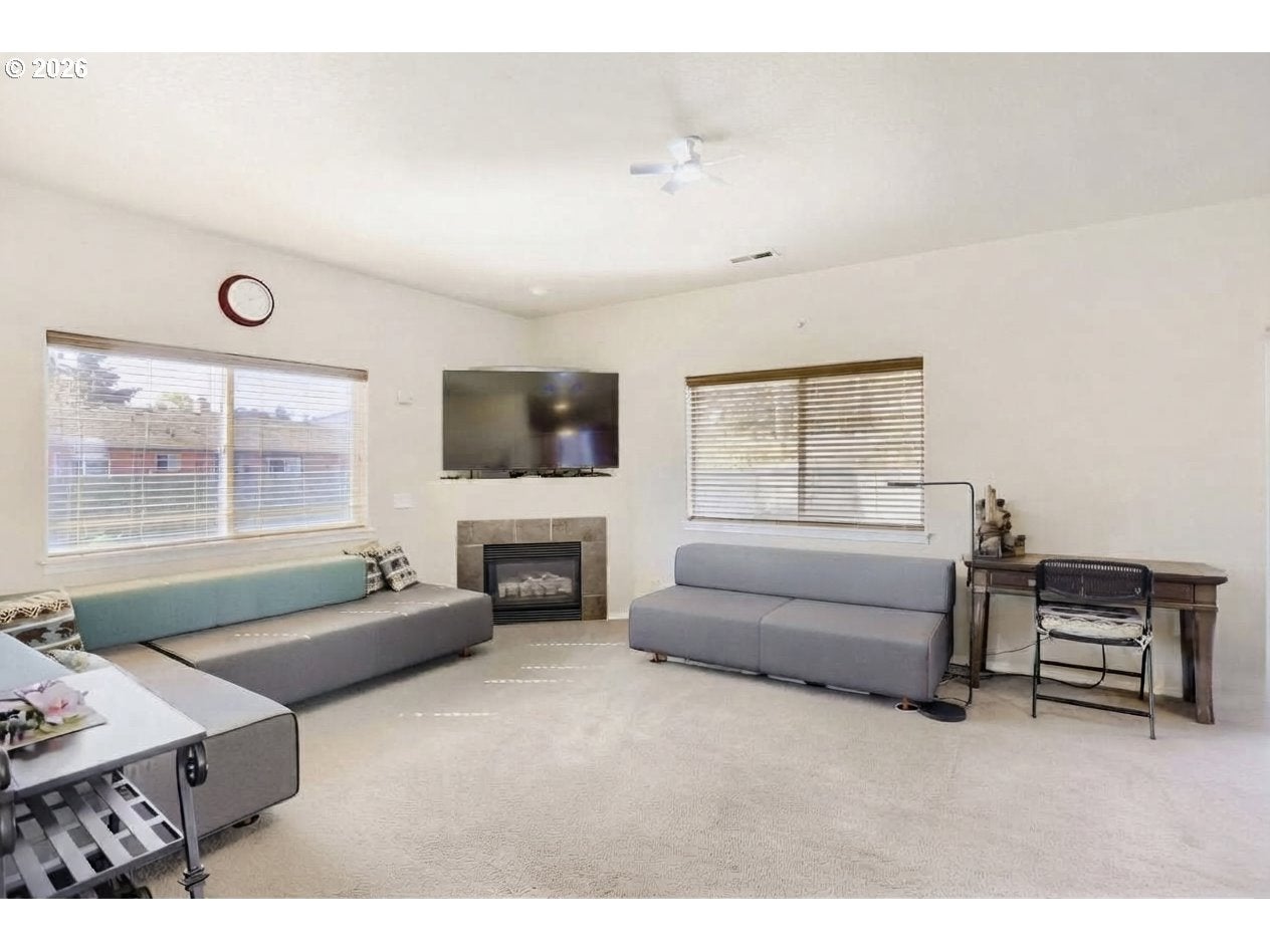 561 NE 28TH AVE