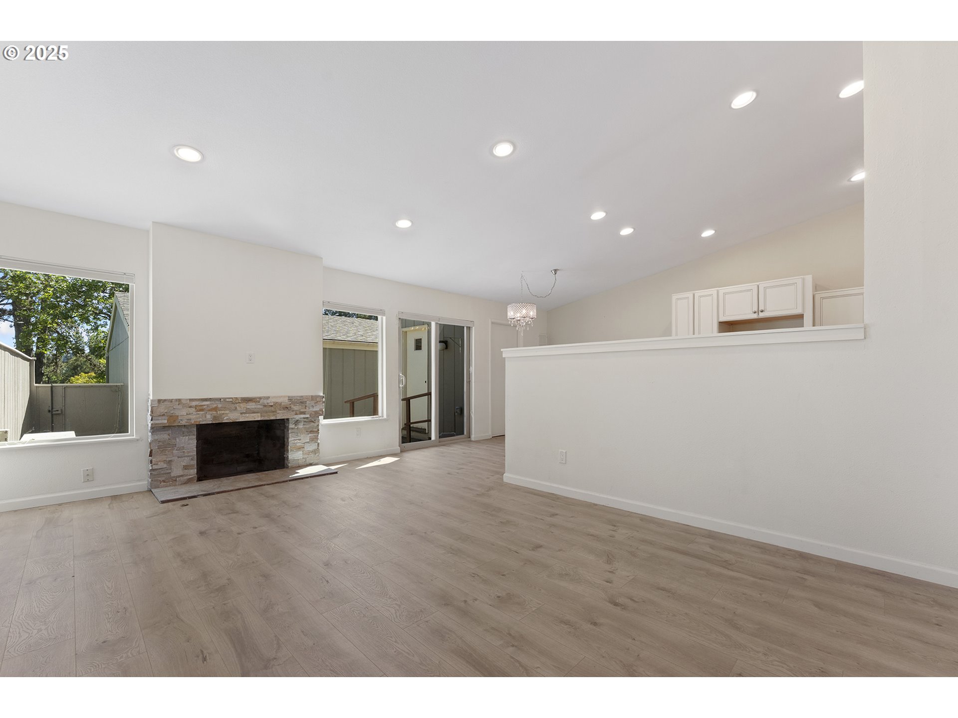 1397 BONNIEBRAE DR