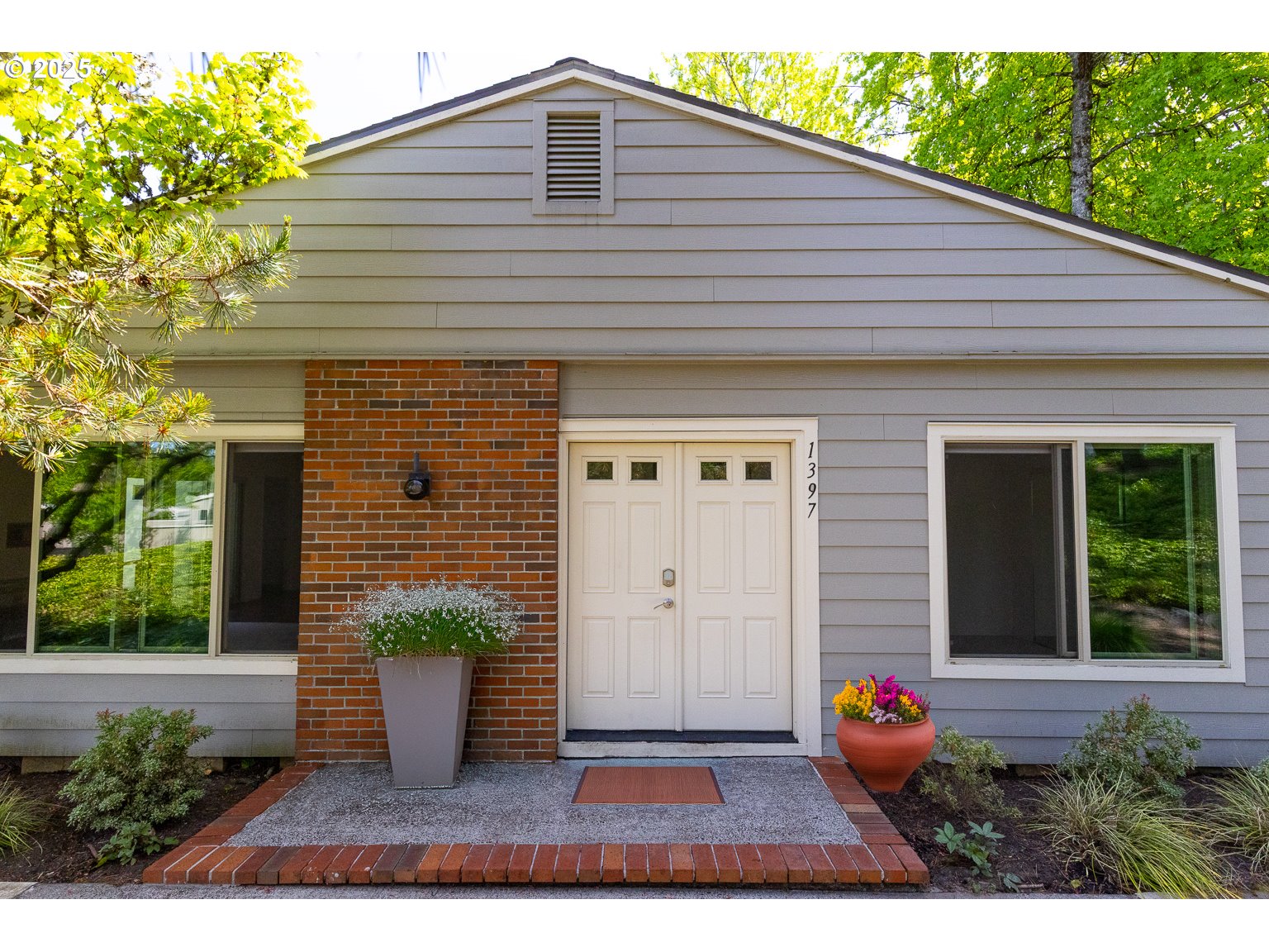 1397 BONNIEBRAE DR