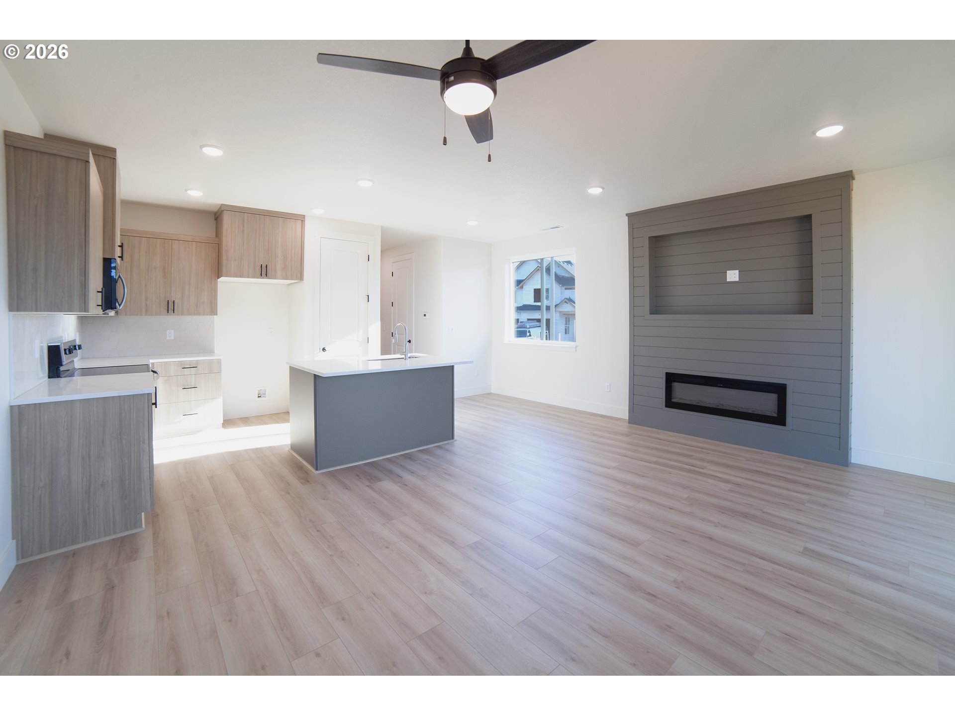 16159 Serres Farm WAY