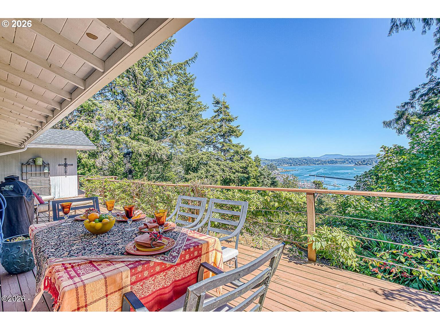 291 SE PENTER LN