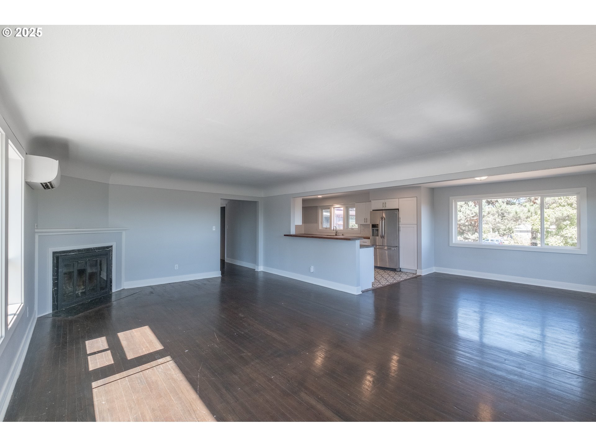 Salem, Oregon 97302, United States, 6 Bedrooms Bedrooms, ,2 BathroomsBathrooms,Residential,Pending,211624