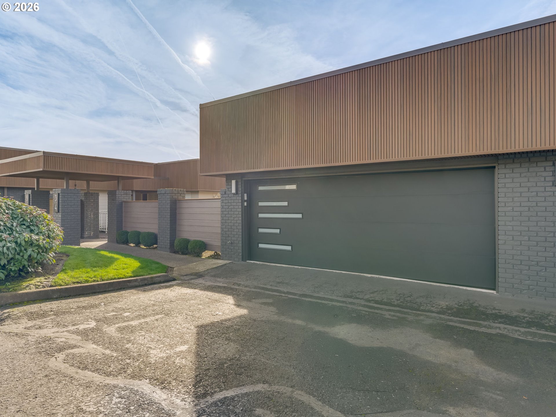 6903 SE RIVERSIDE DR 3