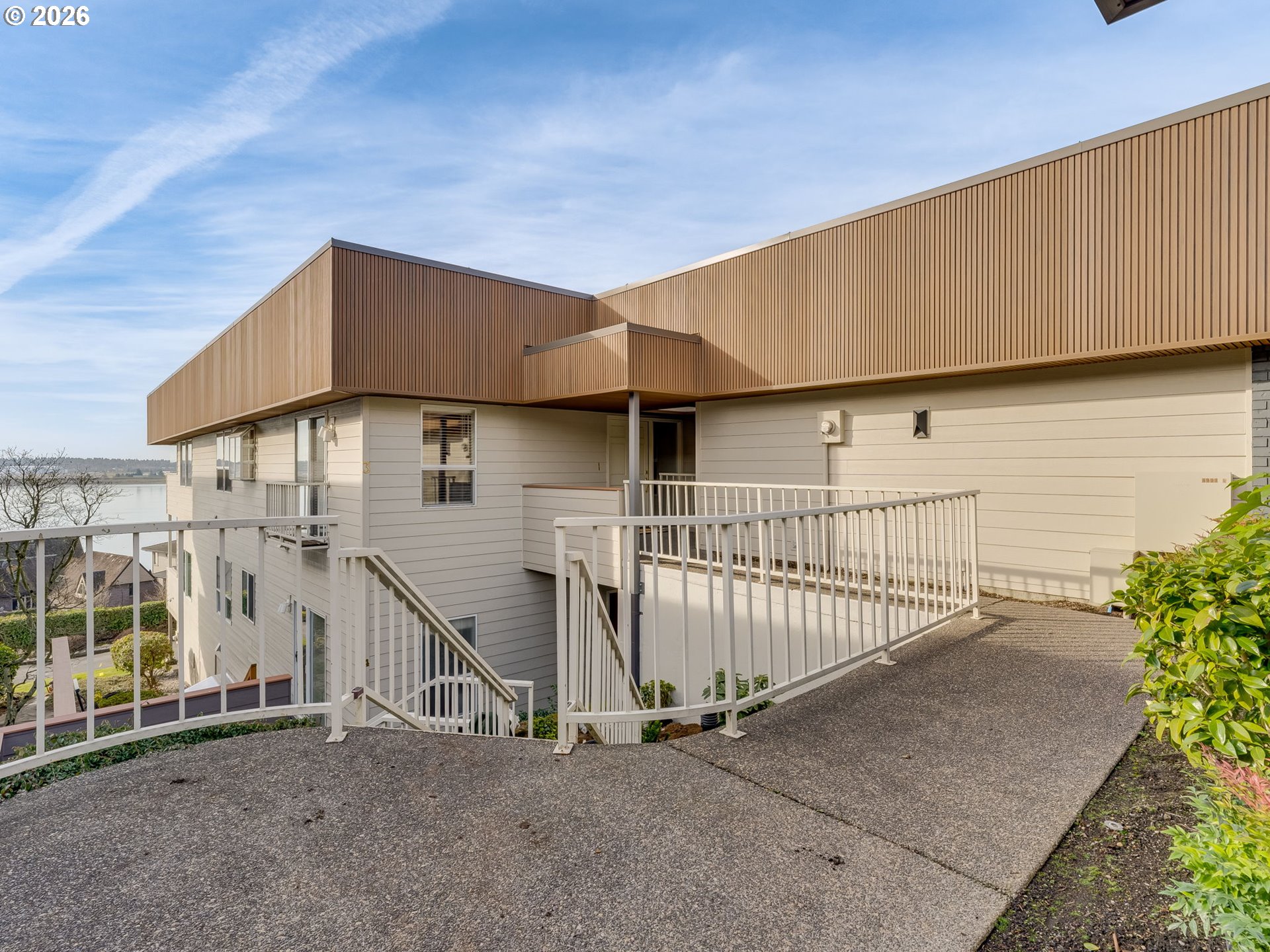 6903 SE RIVERSIDE DR 3