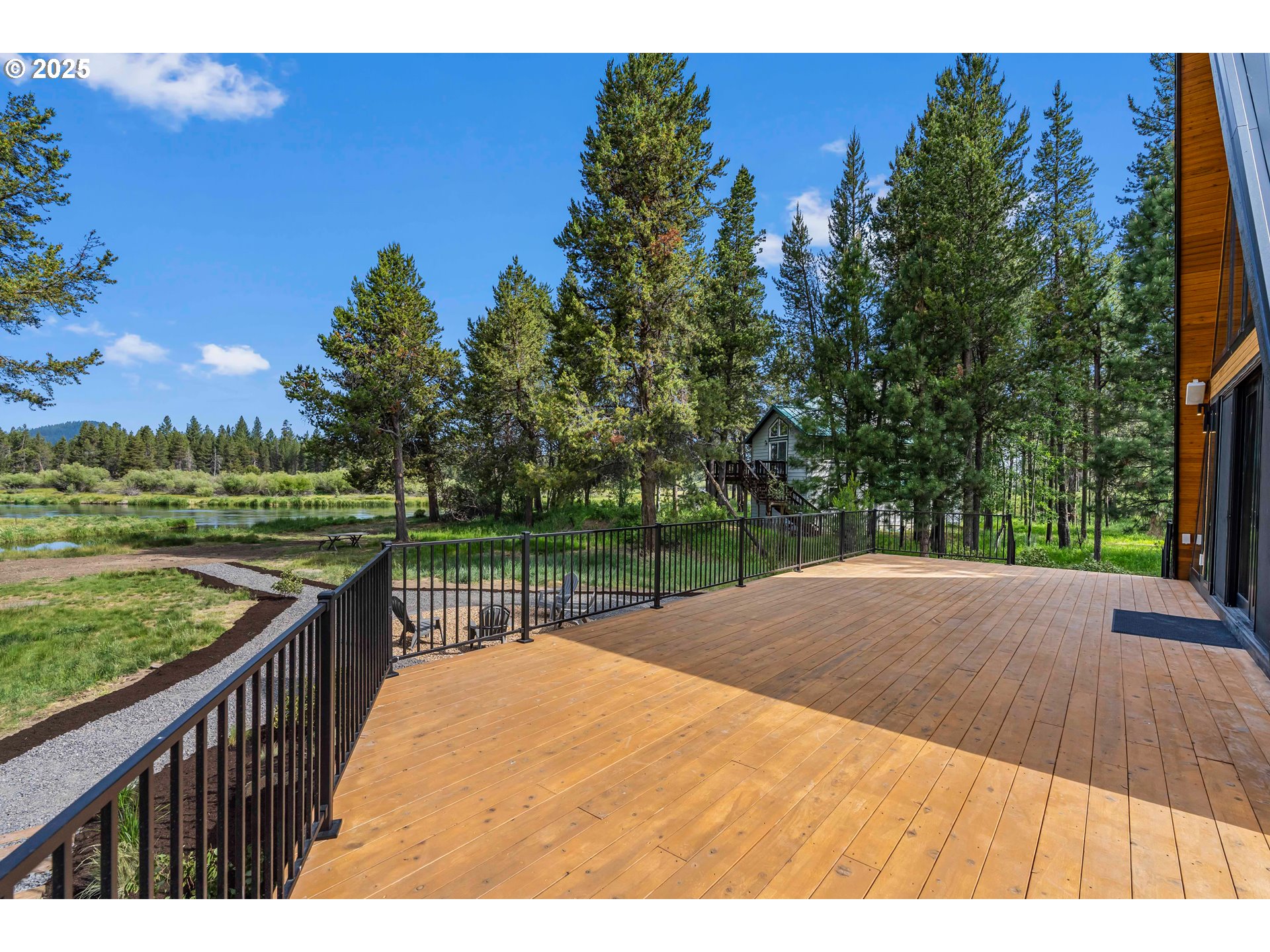 54665 SILVER FOX DR