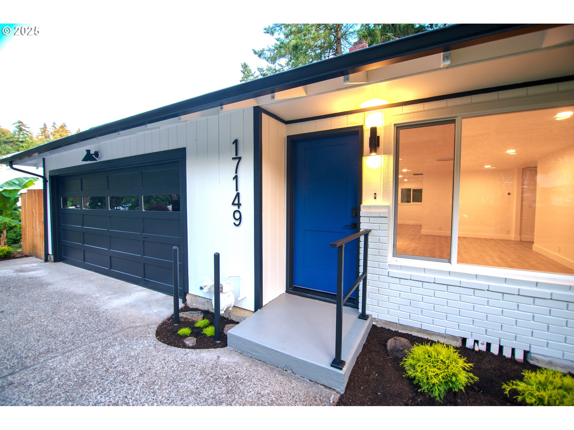 17149 SE JADE CT