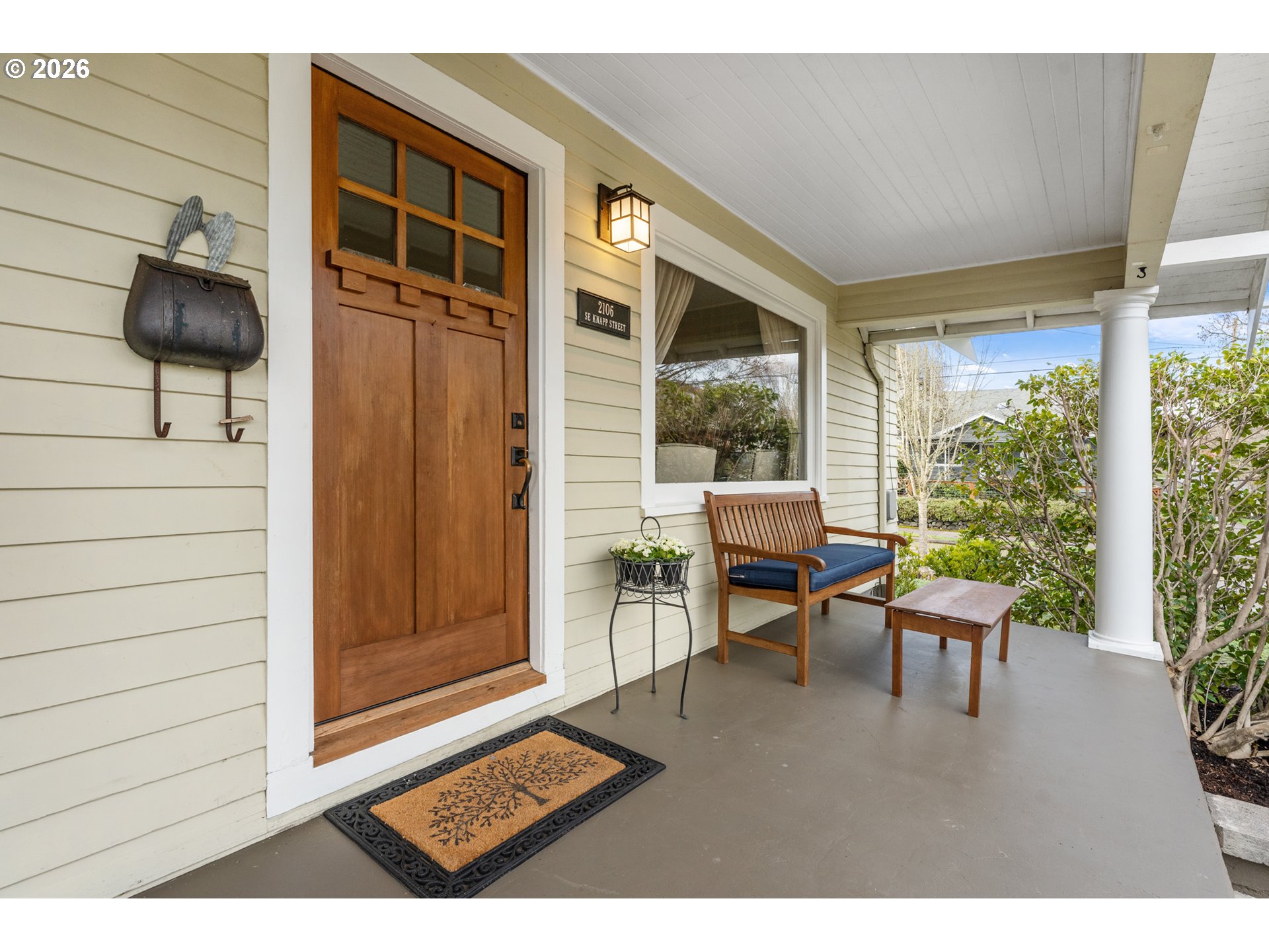 2106 SE KNAPP ST