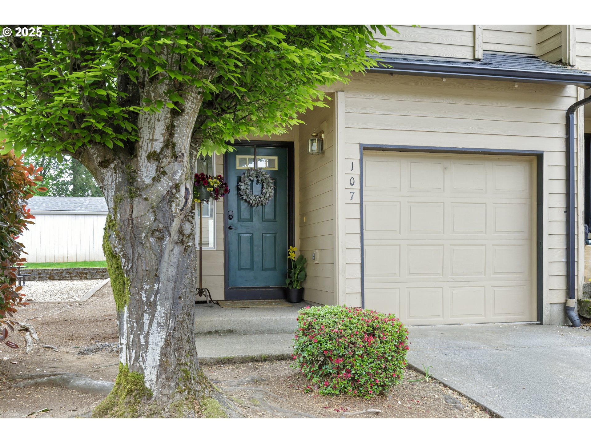 13949 BEAVERCREEK RD 107