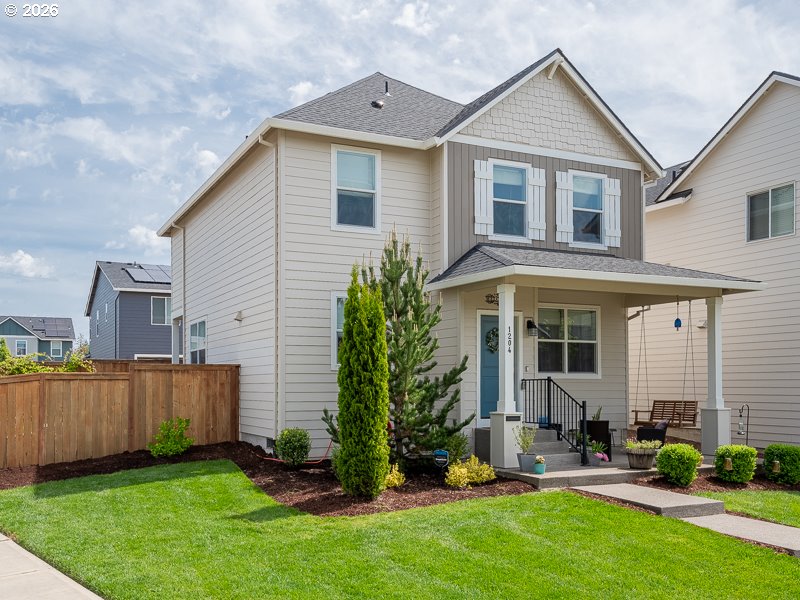 1204 S 28TH TER