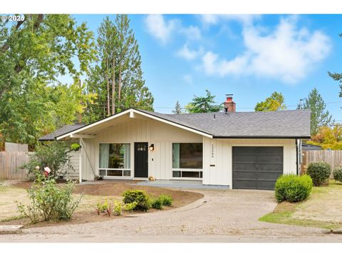 12580 SW FAIRCREST ST Portland OR 97225