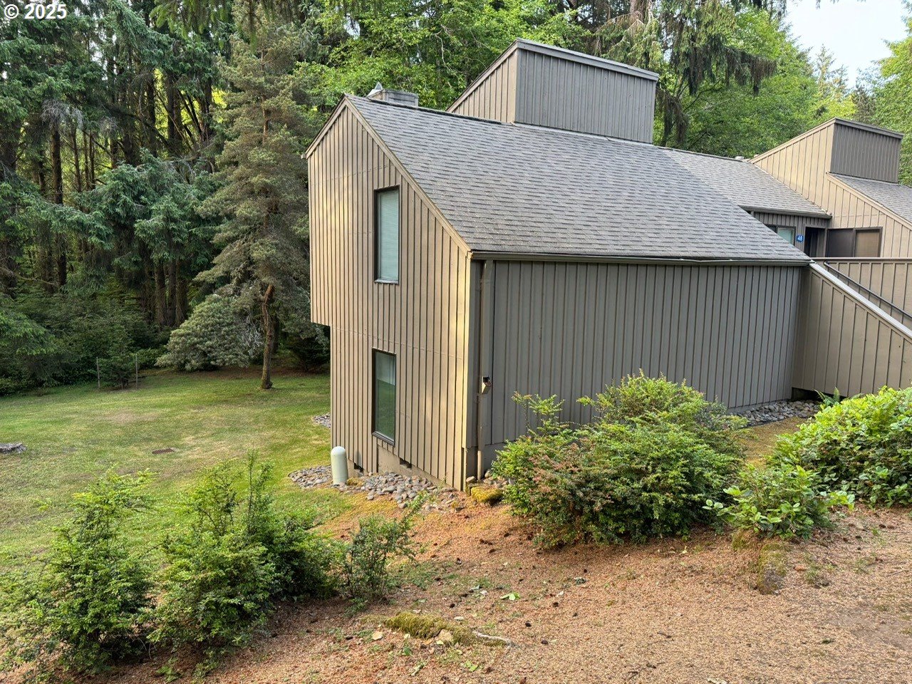 5801 NE VOYAGE AVE 47
