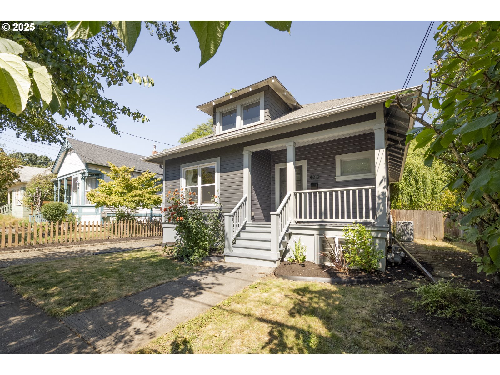 4212 NE 7TH AVE