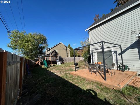 A home in Newberg