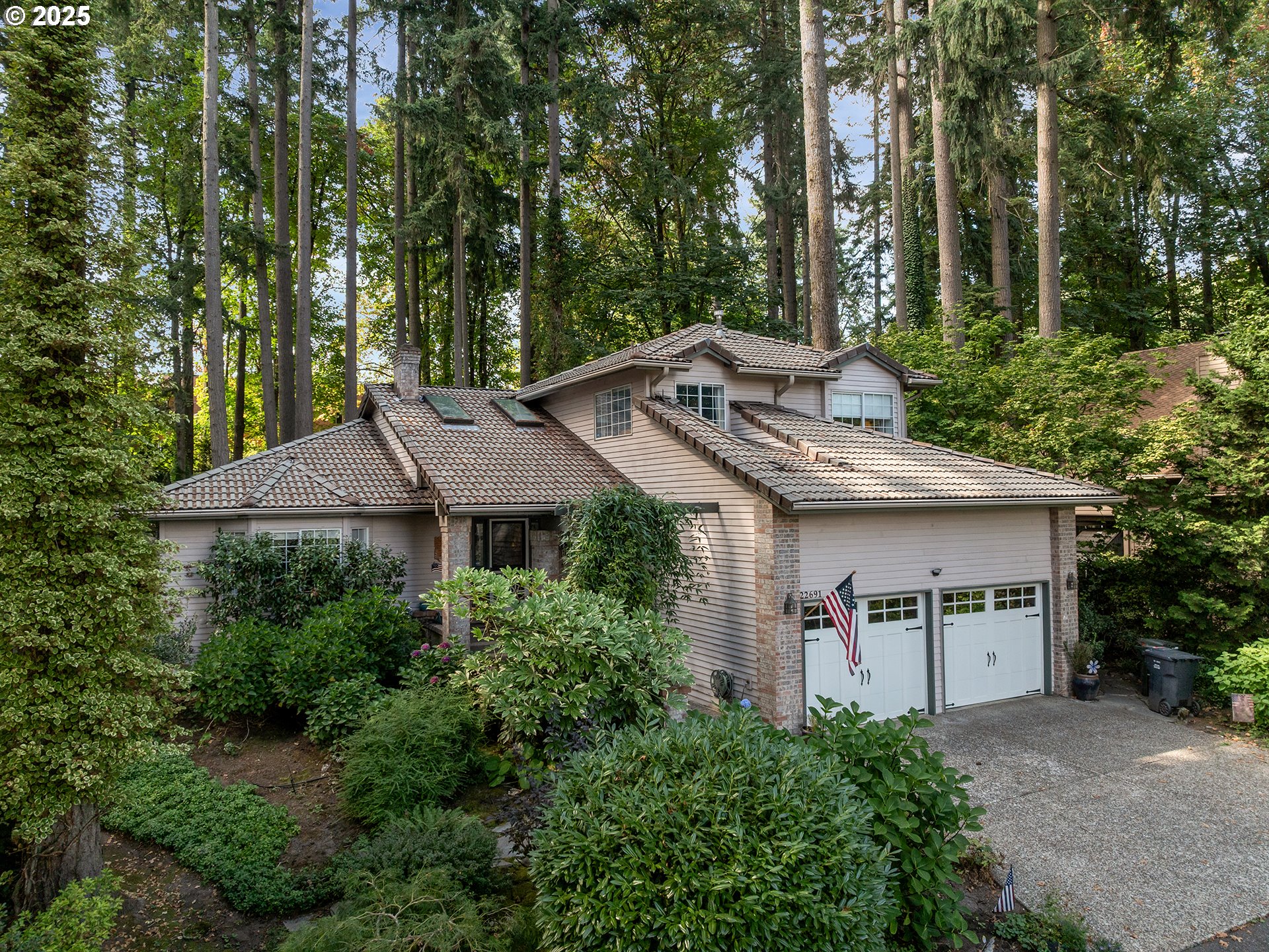 22691 OREGON CITY LOOP