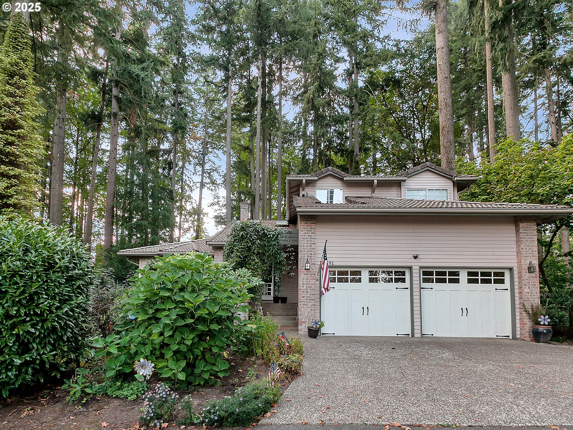 22691 OREGON CITY LOOP