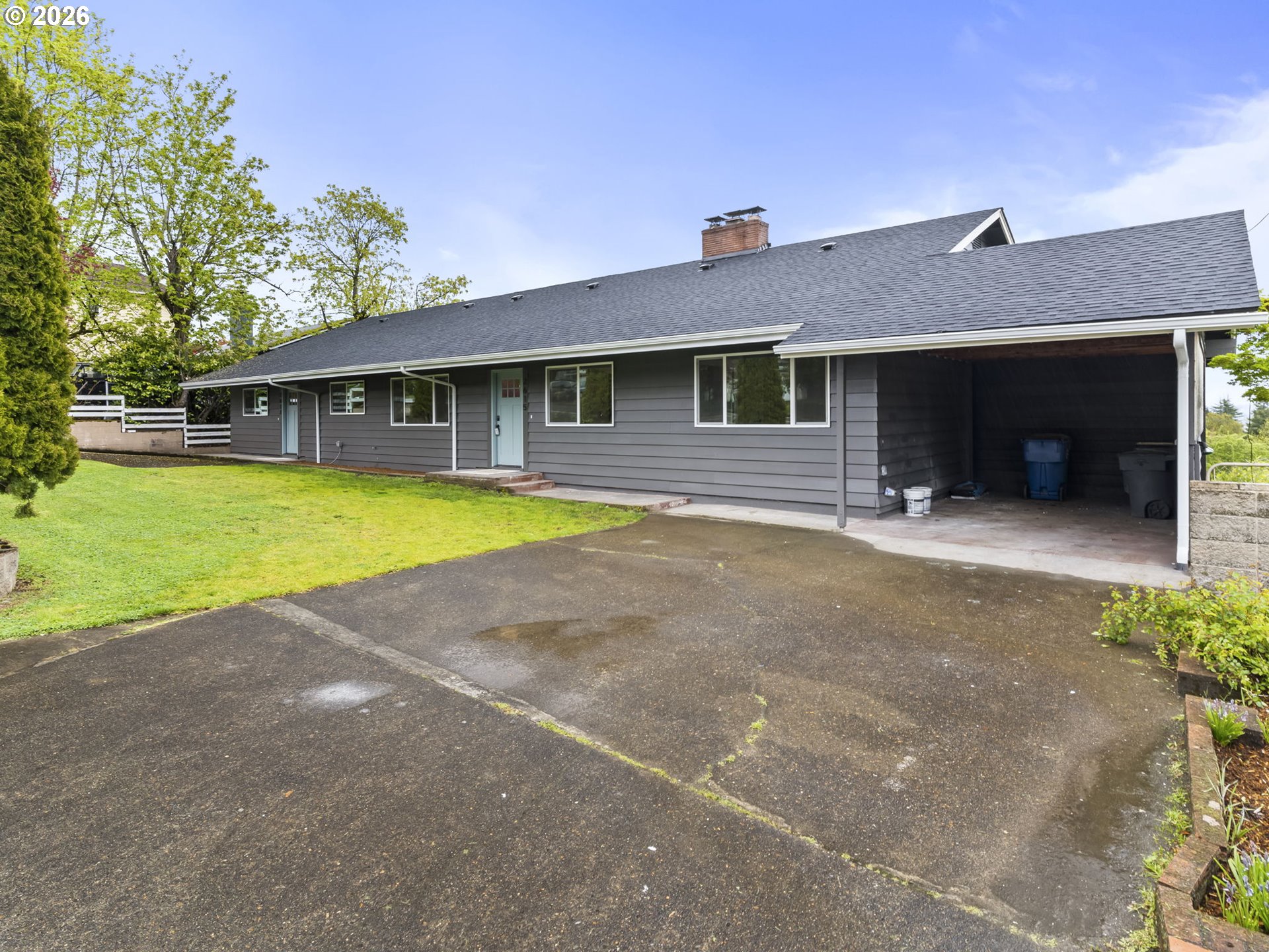 Photo 1 of 46 — 2615 E MCLOUGHLIN BLVD, Vancouver, WA 98661