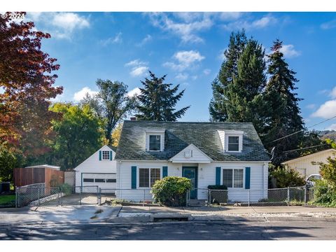 A home in Roseburg