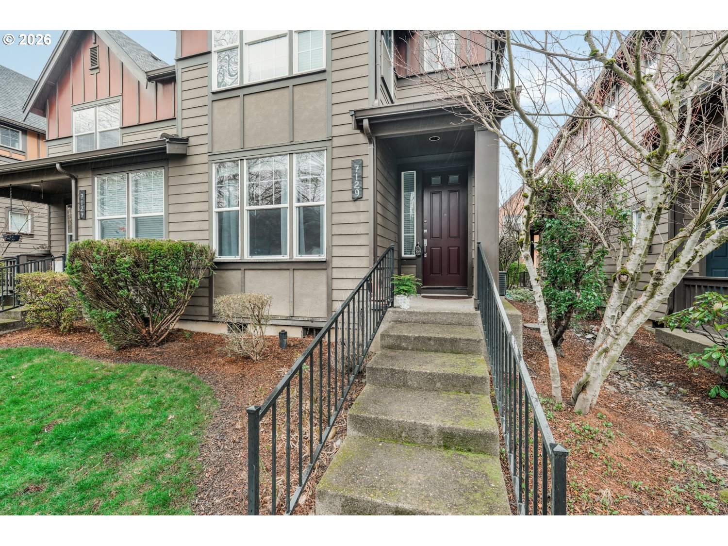 7129 NE STONEWATER ST