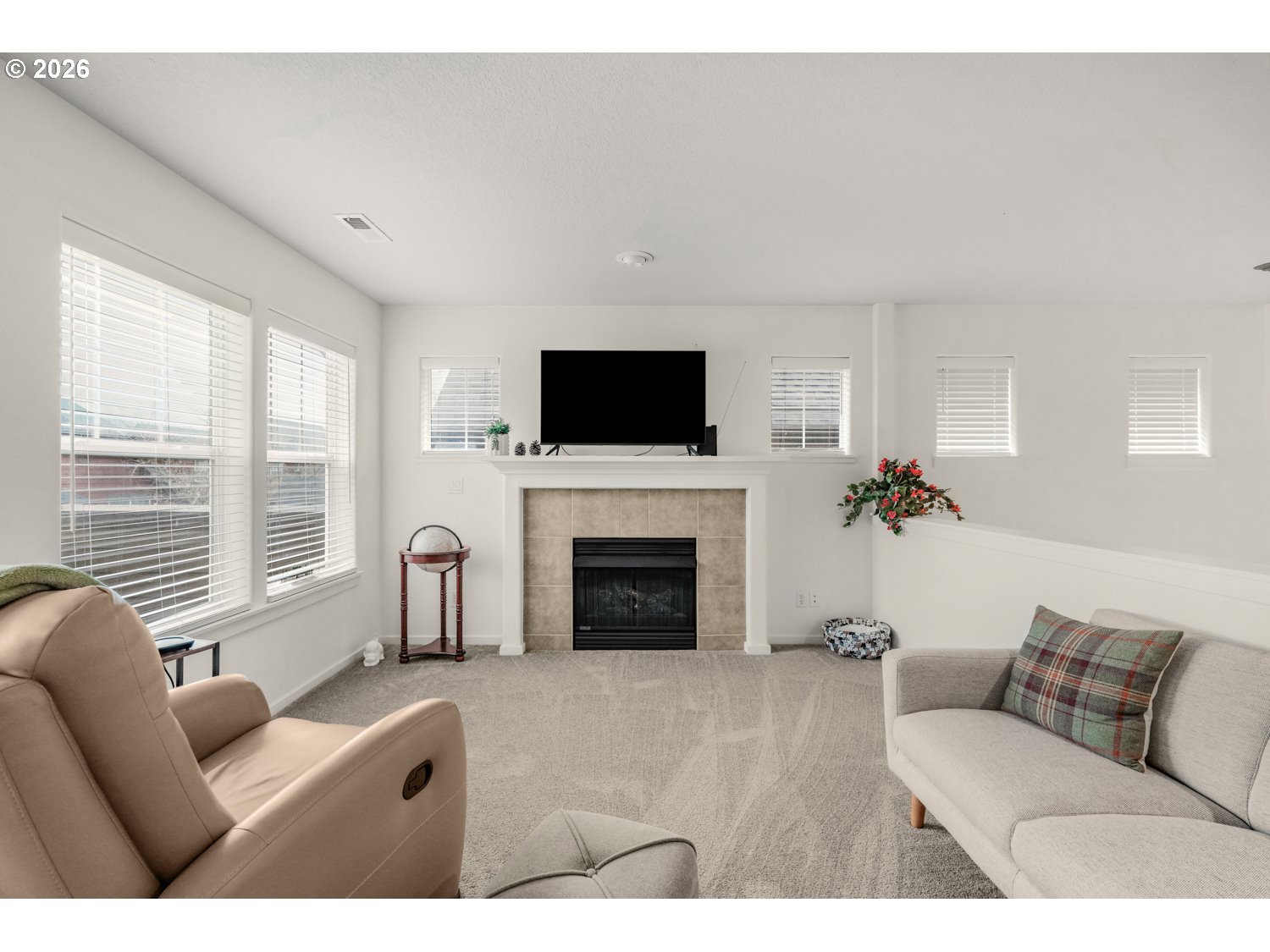 7129 NE STONEWATER ST