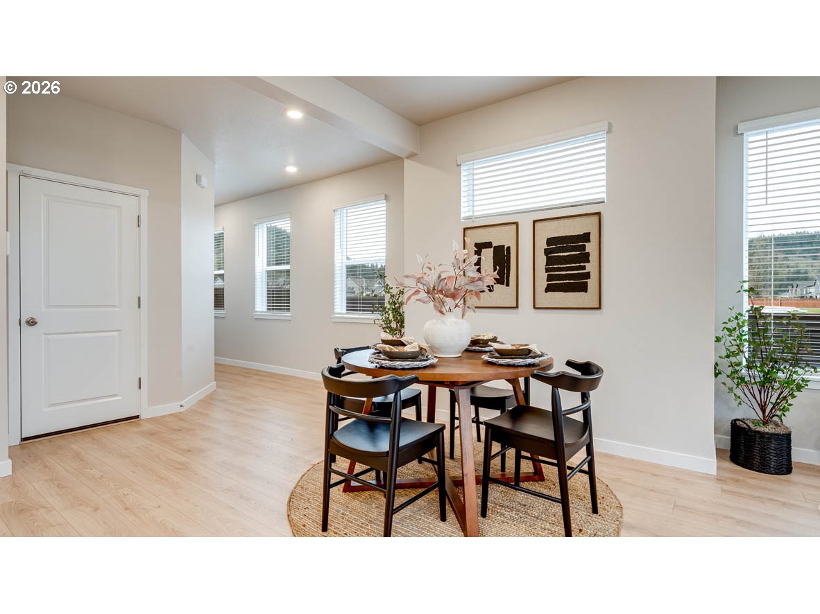 3577 SW Eleven Mile AVE