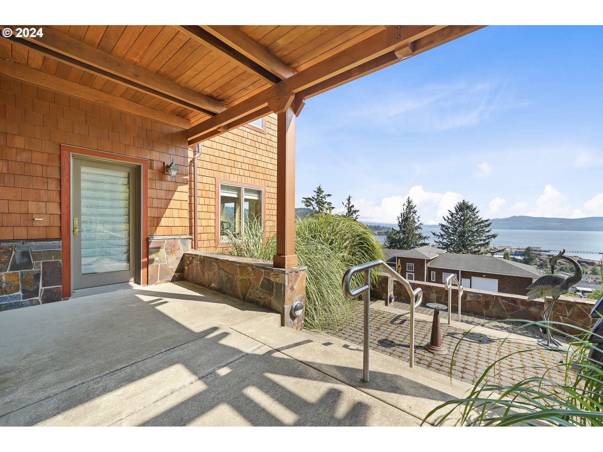 Garibaldi, Oregon 97118, United States, 4 Bedrooms Bedrooms, ,3 BathroomsBathrooms,Residential,Active,50254