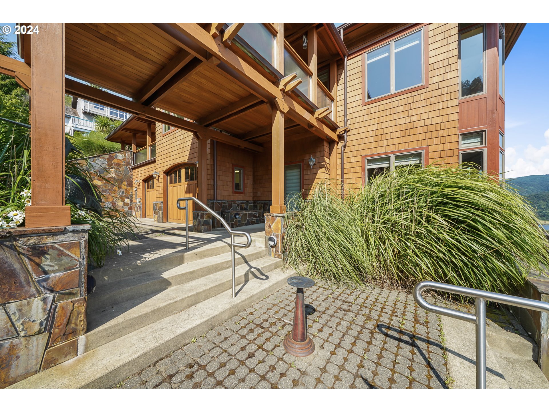 Garibaldi, Oregon 97118, United States, 4 Bedrooms Bedrooms, ,3 BathroomsBathrooms,Residential,Active,50254