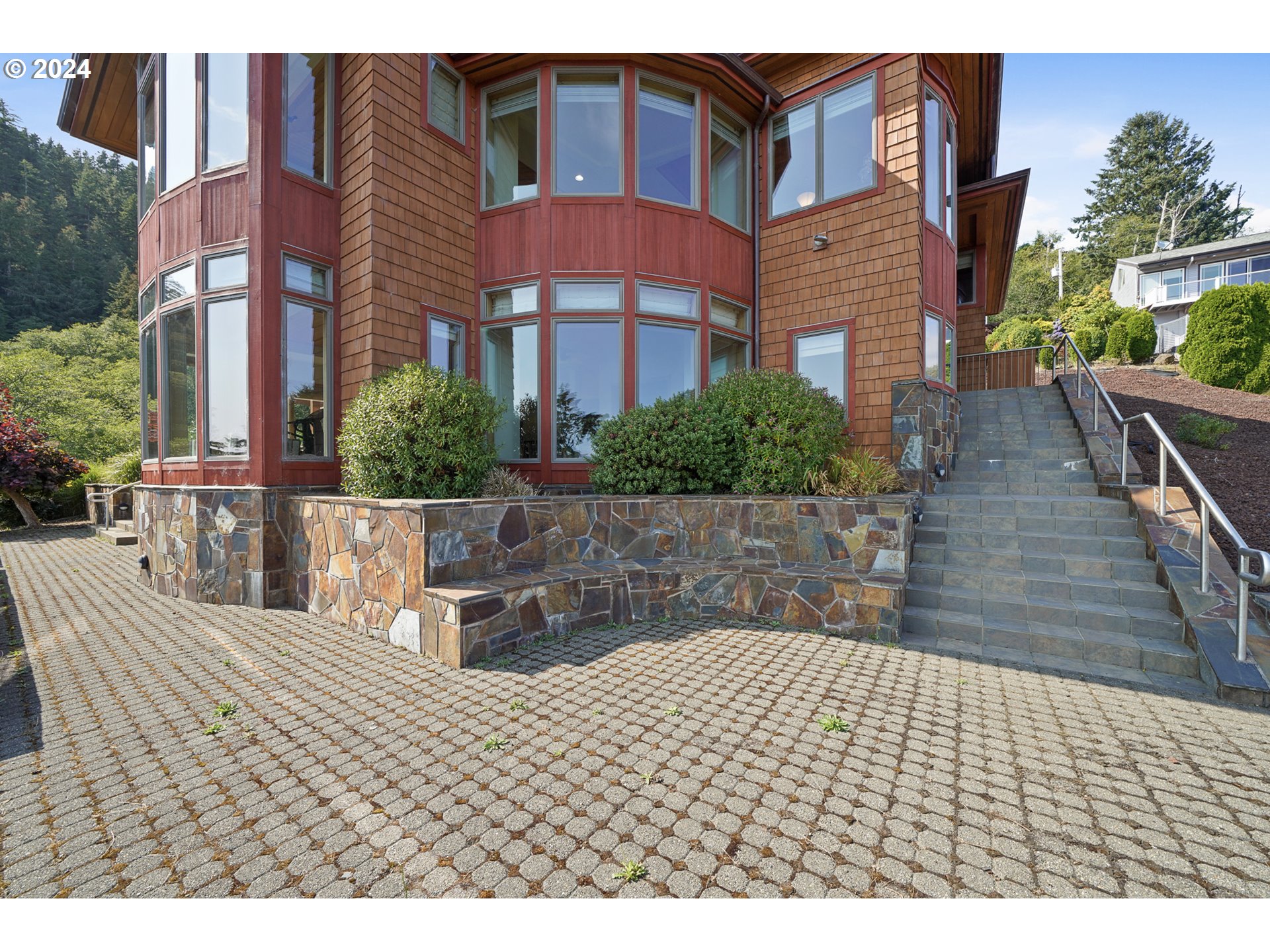 Garibaldi, Oregon 97118, United States, 4 Bedrooms Bedrooms, ,3 BathroomsBathrooms,Residential,Active,50254