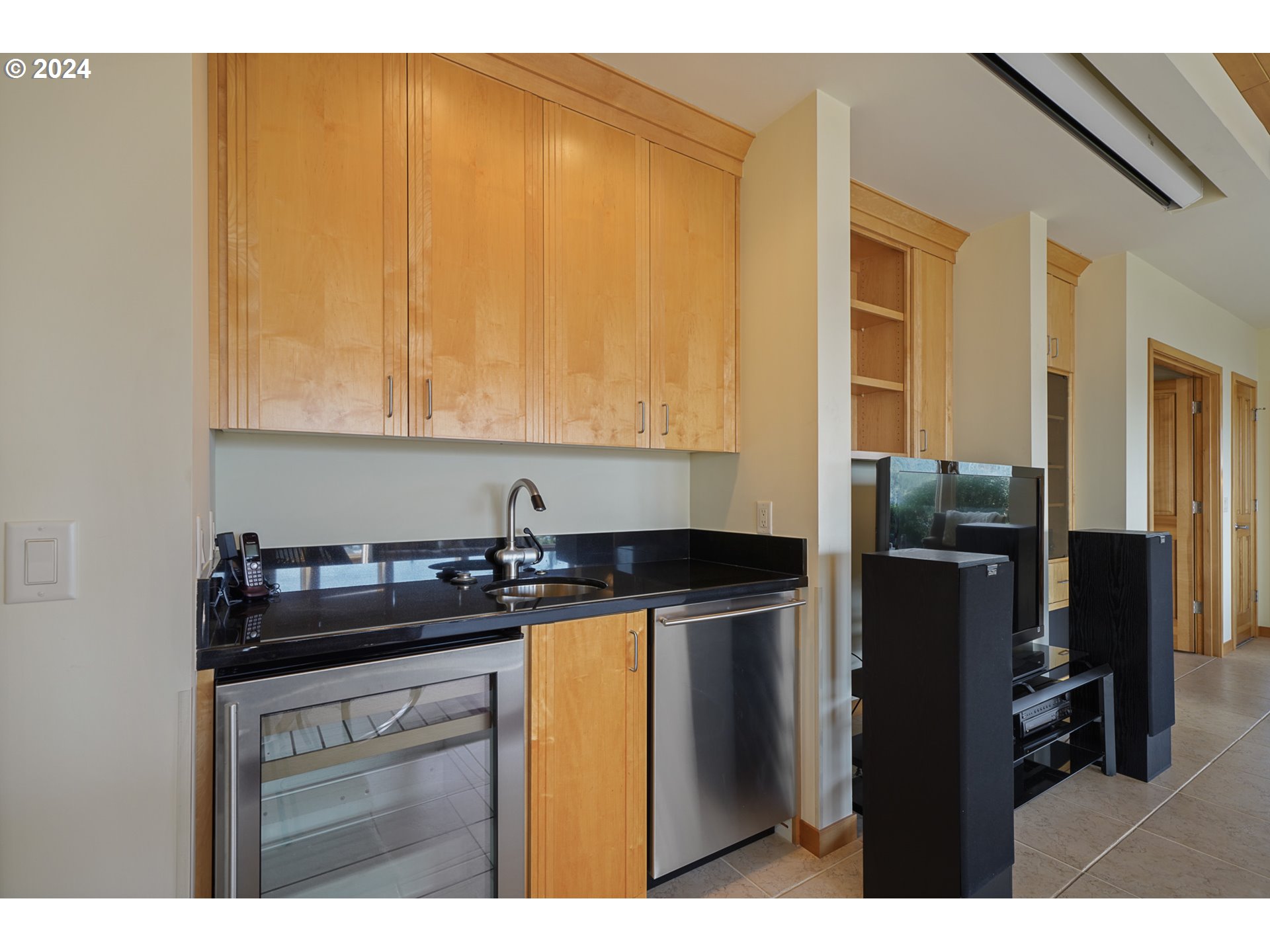 Garibaldi, Oregon 97118, United States, 4 Bedrooms Bedrooms, ,3 BathroomsBathrooms,Residential,Active,50254