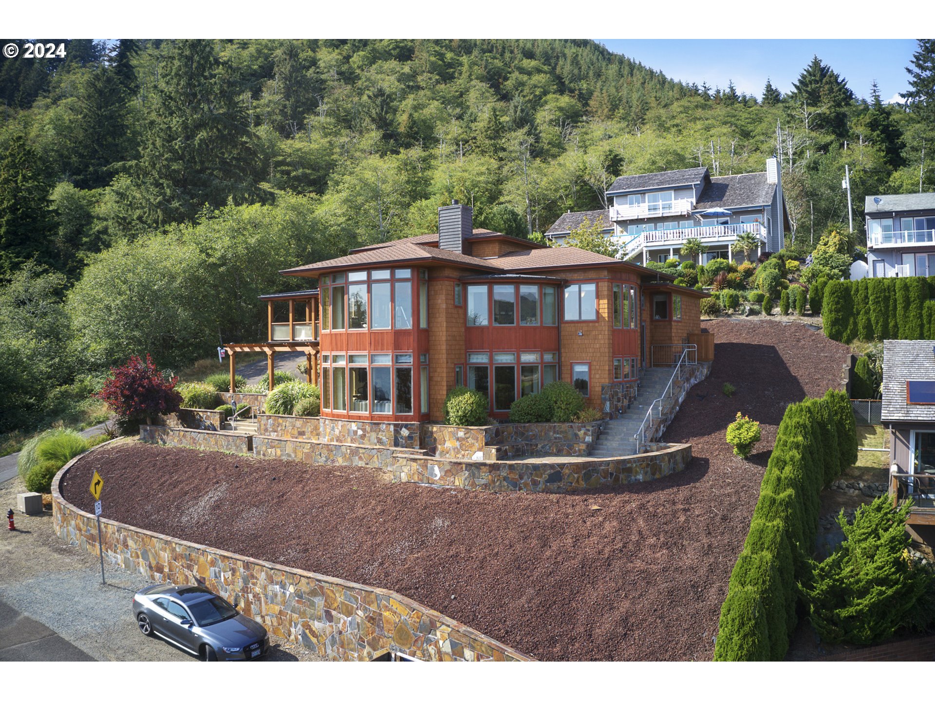 Garibaldi, Oregon 97118, United States, 4 Bedrooms Bedrooms, ,3 BathroomsBathrooms,Residential,Active,50254