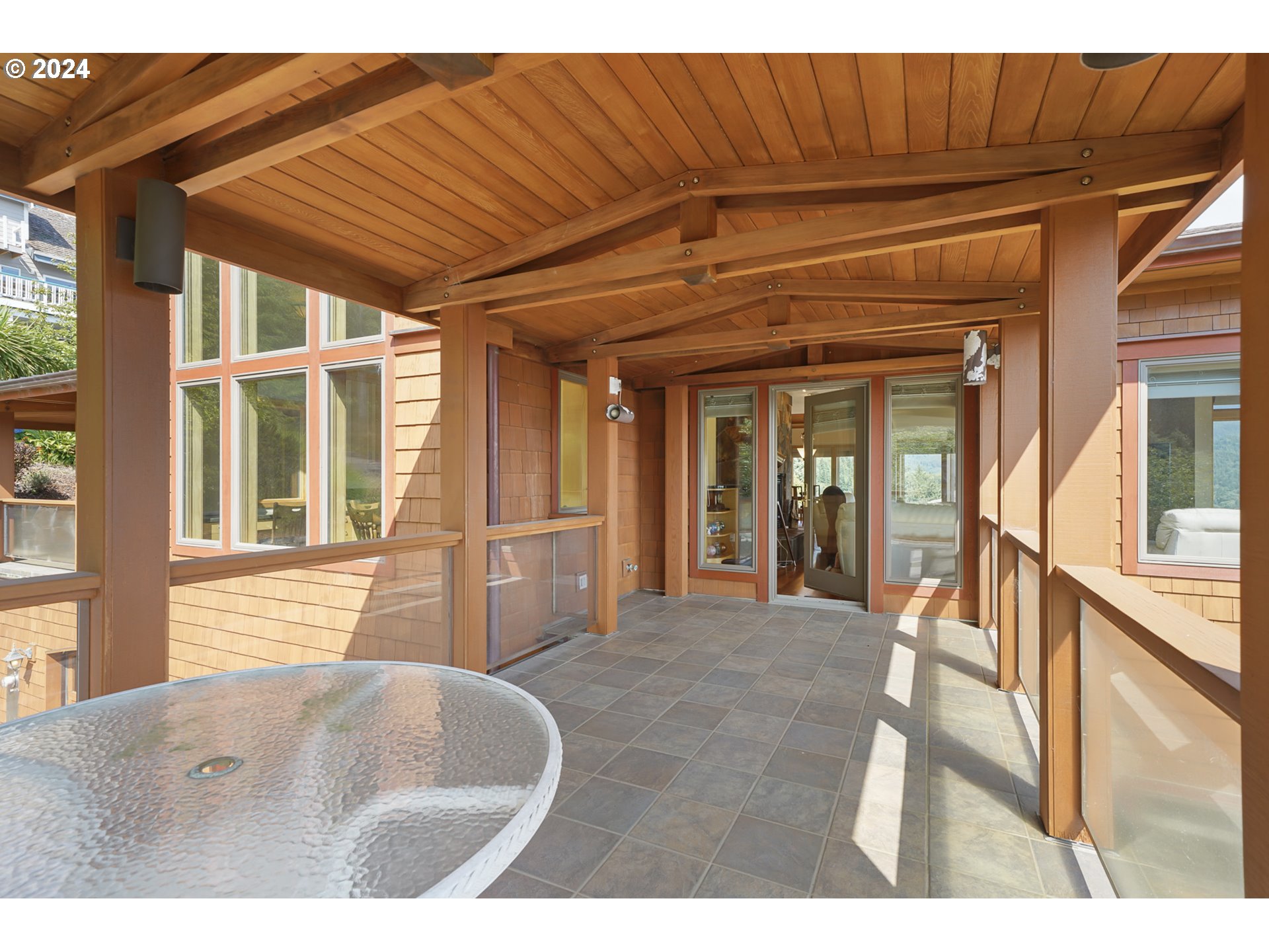 Garibaldi, Oregon 97118, United States, 4 Bedrooms Bedrooms, ,3 BathroomsBathrooms,Residential,Active,50254