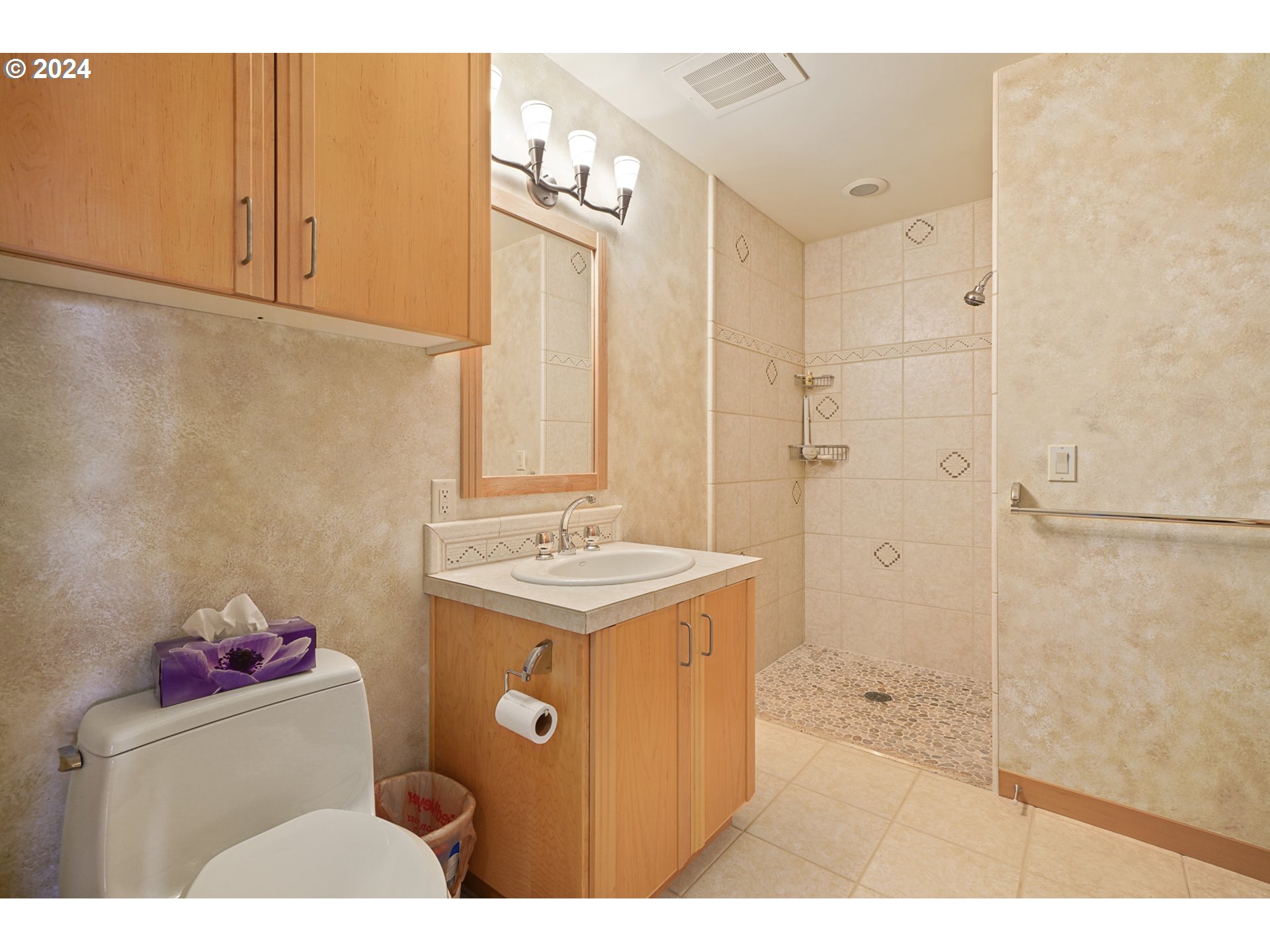 Garibaldi, Oregon 97118, United States, 4 Bedrooms Bedrooms, ,3 BathroomsBathrooms,Residential,Active,50254