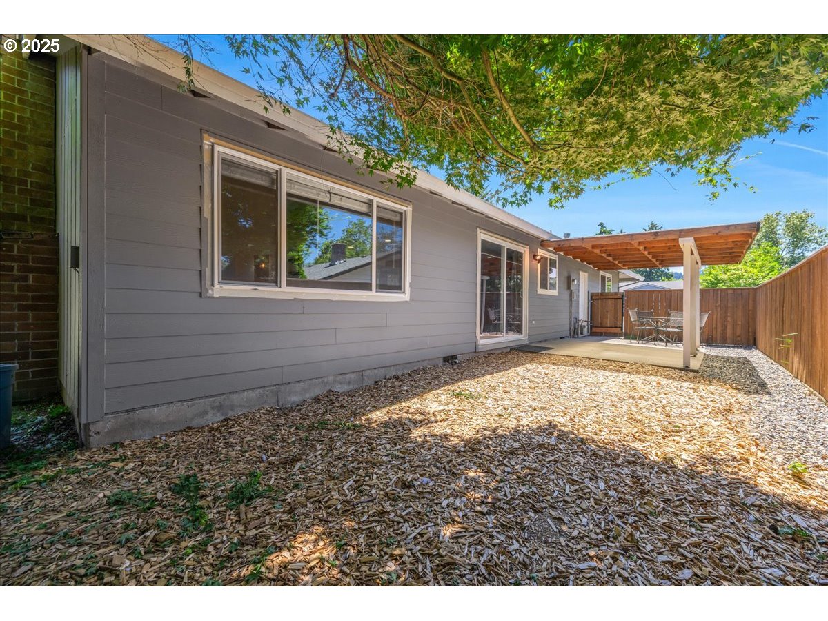 Aloha, Oregon 97078, United States, 3 Bedrooms Bedrooms, ,2 BathroomsBathrooms,Residential,Active,163390