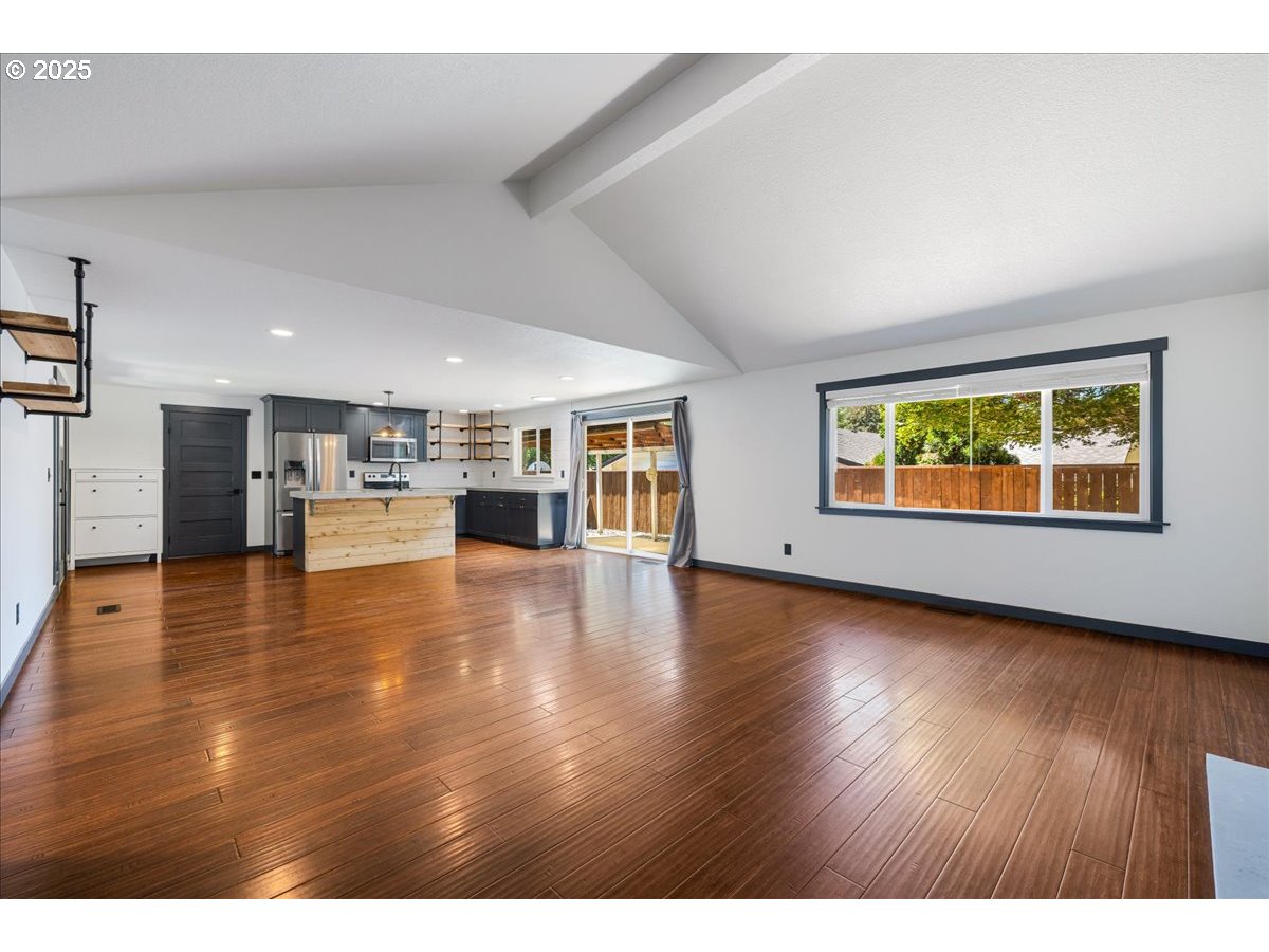 Aloha, Oregon 97078, United States, 3 Bedrooms Bedrooms, ,2 BathroomsBathrooms,Residential,Active,163390