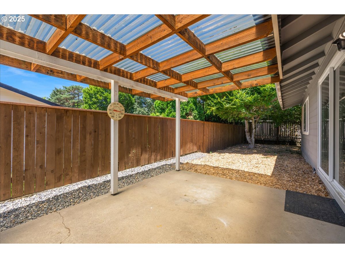 Aloha, Oregon 97078, United States, 3 Bedrooms Bedrooms, ,2 BathroomsBathrooms,Residential,Active,163390