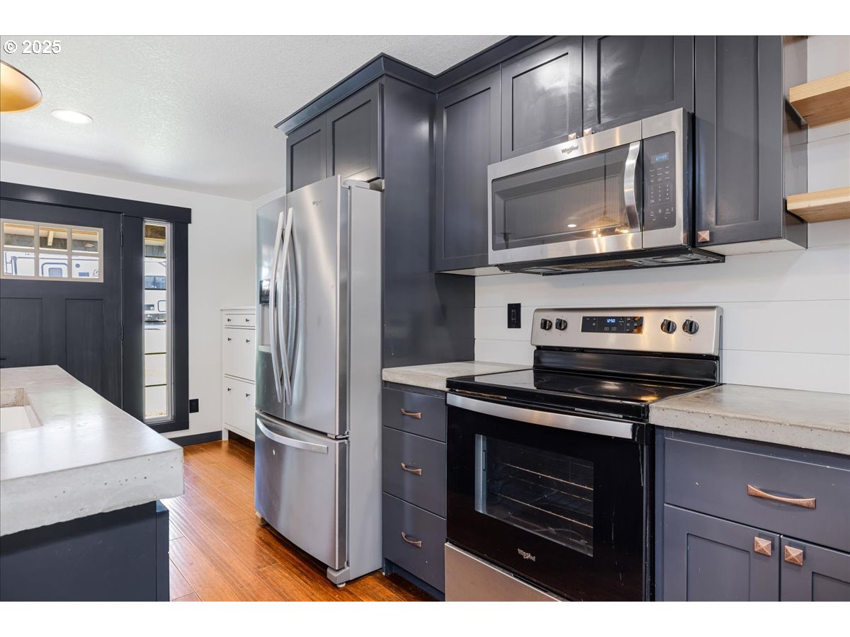 Aloha, Oregon 97078, United States, 3 Bedrooms Bedrooms, ,2 BathroomsBathrooms,Residential,Active,163390