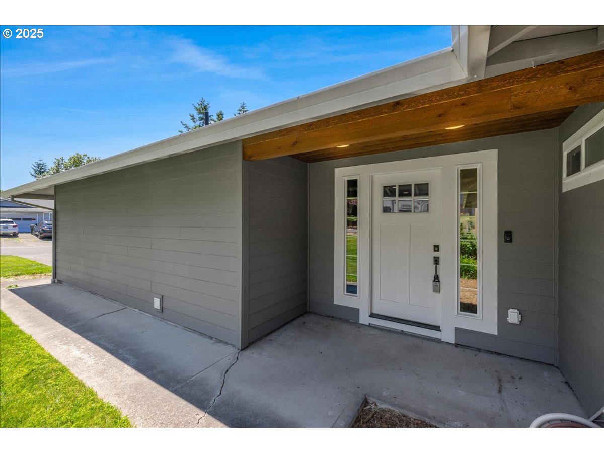 Aloha, Oregon 97078, United States, 3 Bedrooms Bedrooms, ,2 BathroomsBathrooms,Residential,Active,163390