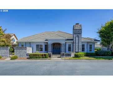 3279 Lakemont DR Eugene OR 97408