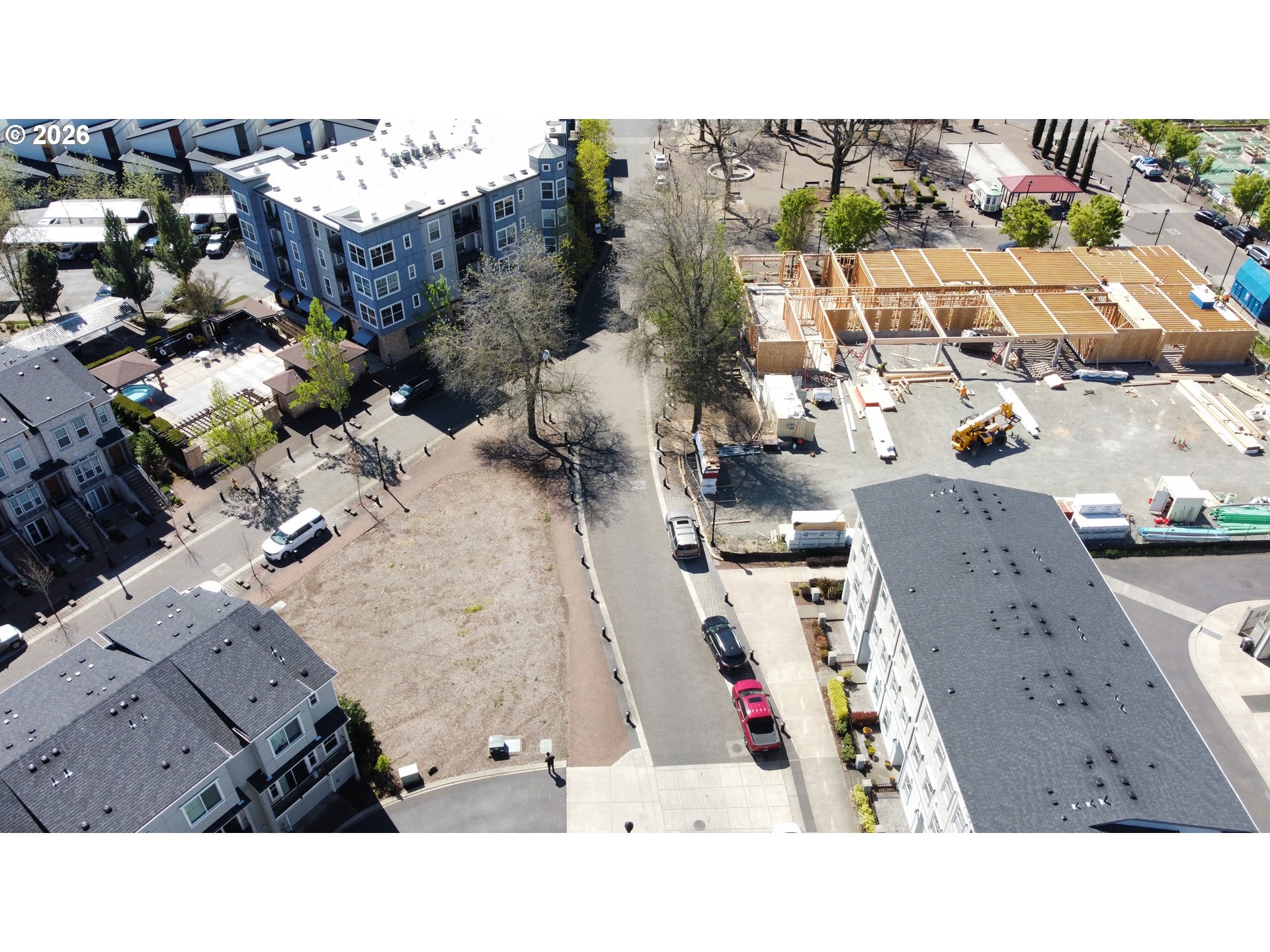 28860 SW VILLEBOIS DR N