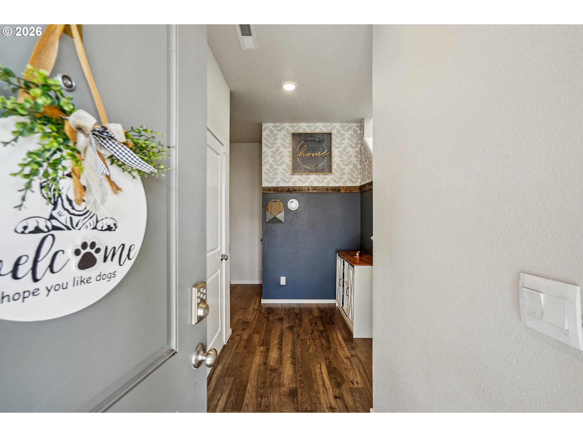 478 GREENCREST ST NE