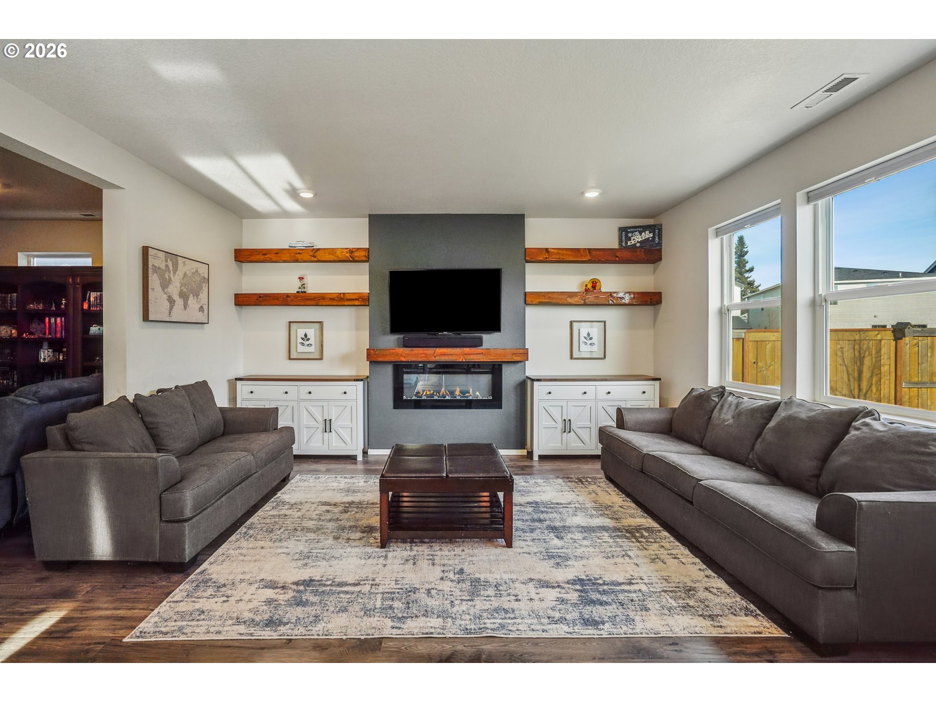 478 GREENCREST ST NE