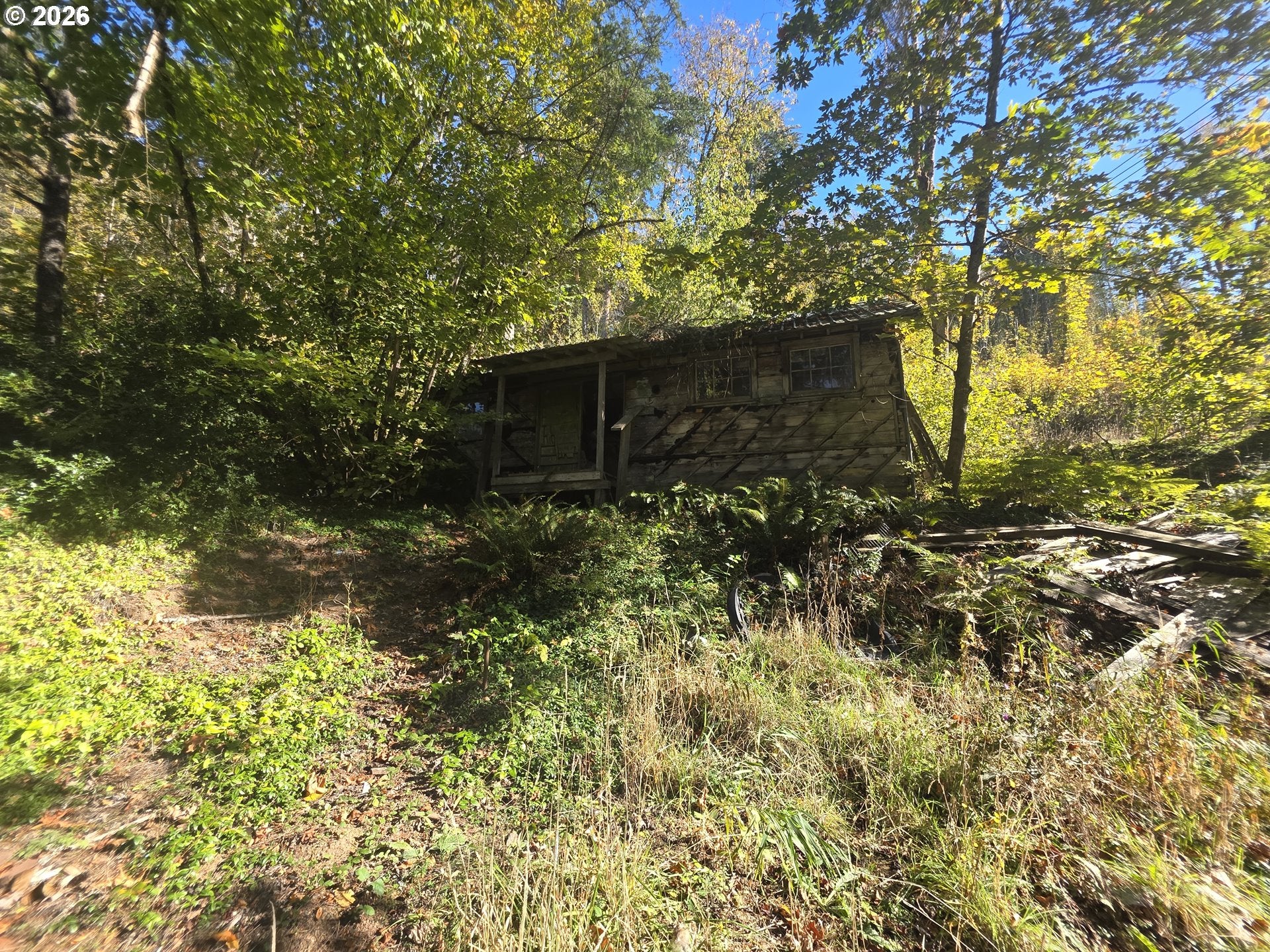 4240 SW FERN HILL RD