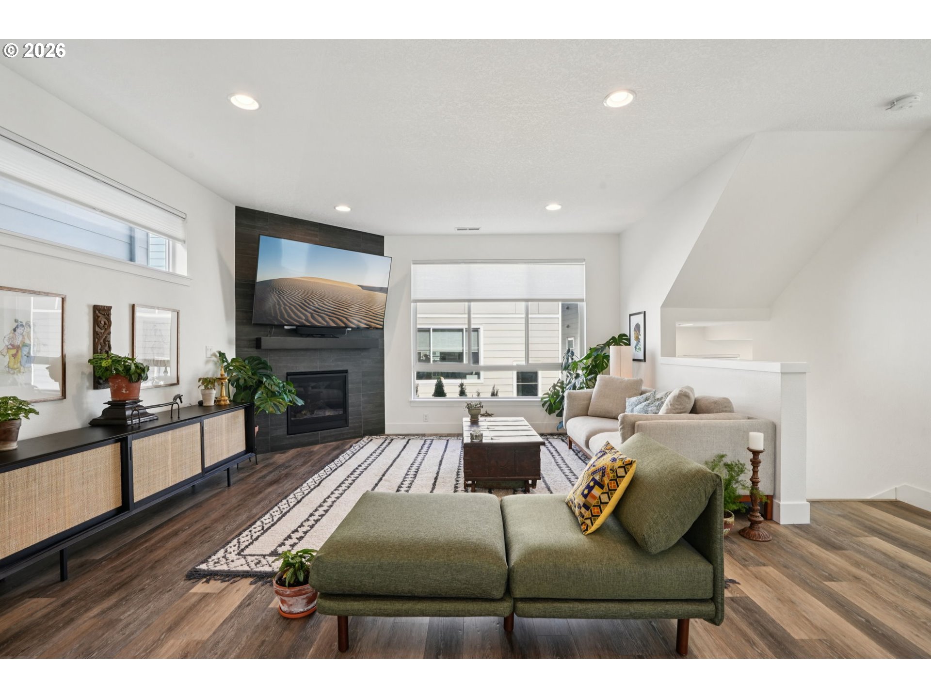 938 SW ADRIAN TER