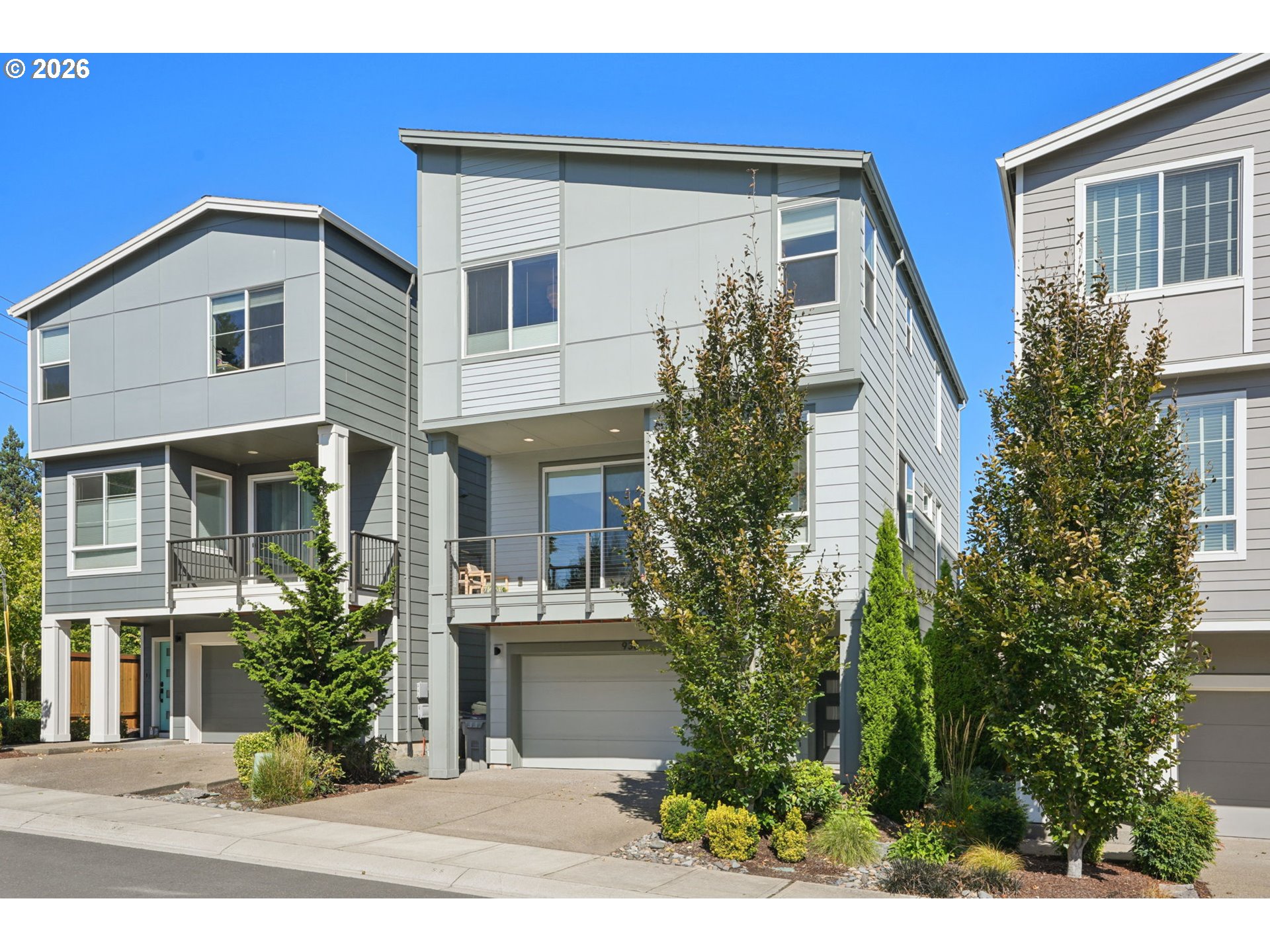938 SW ADRIAN TER