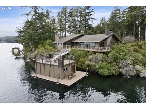 5105 FORD WAY Florence OR 97439