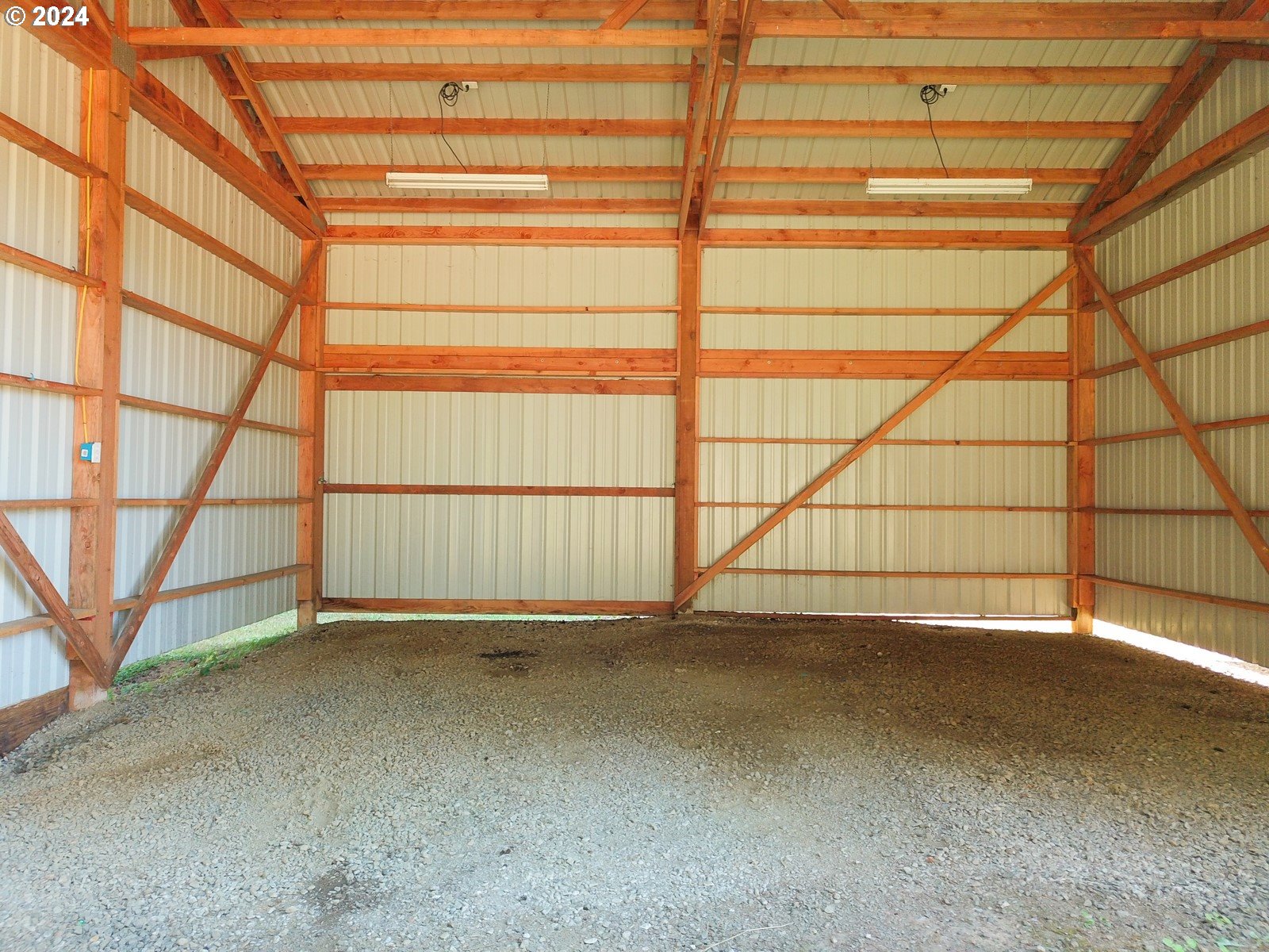 Florence, Oregon 97439, United States, 5 Bedrooms Bedrooms, ,2 BathroomsBathrooms,Residential,Pending,43918