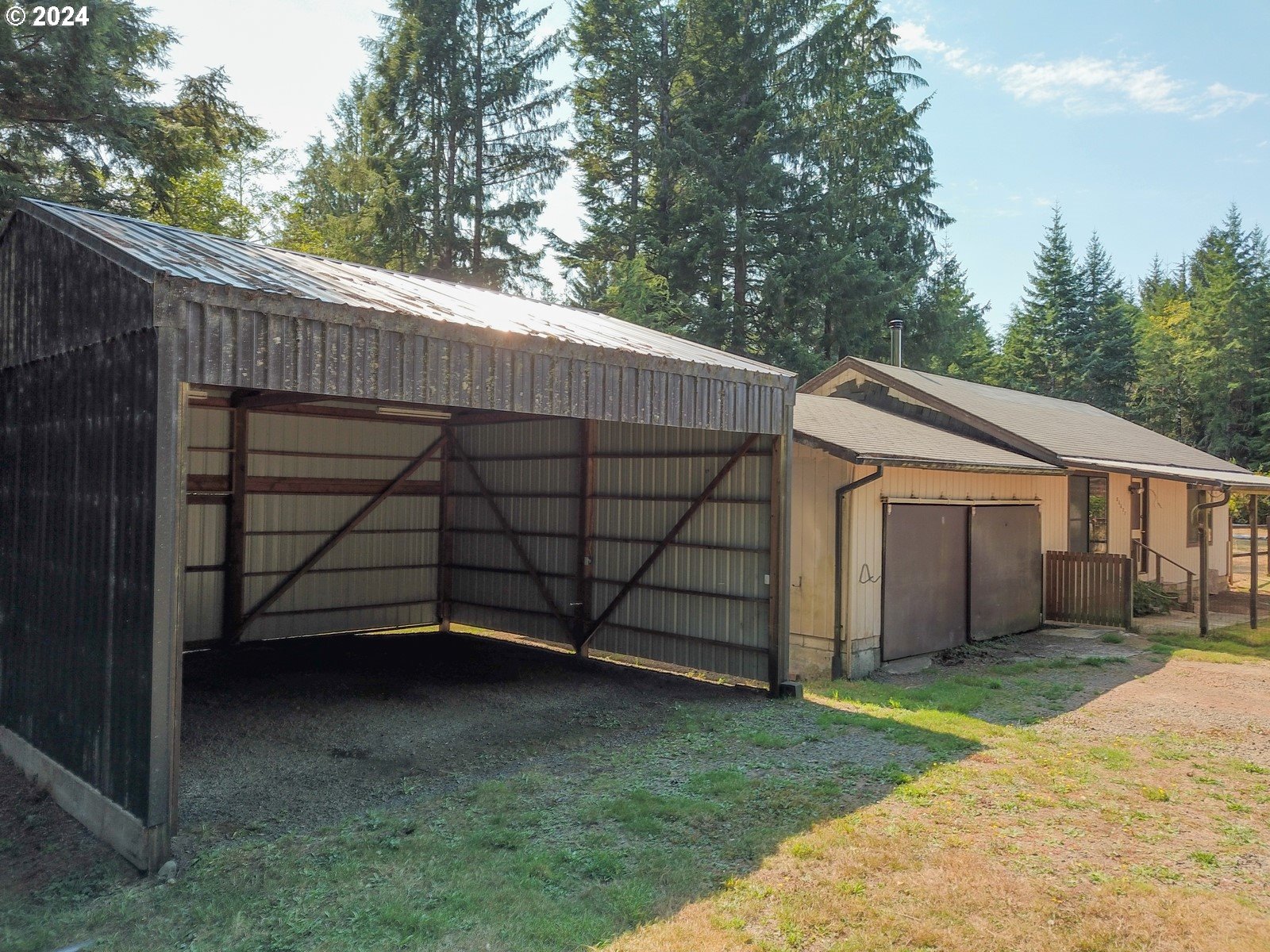 Florence, Oregon 97439, United States, 5 Bedrooms Bedrooms, ,2 BathroomsBathrooms,Residential,Pending,43918