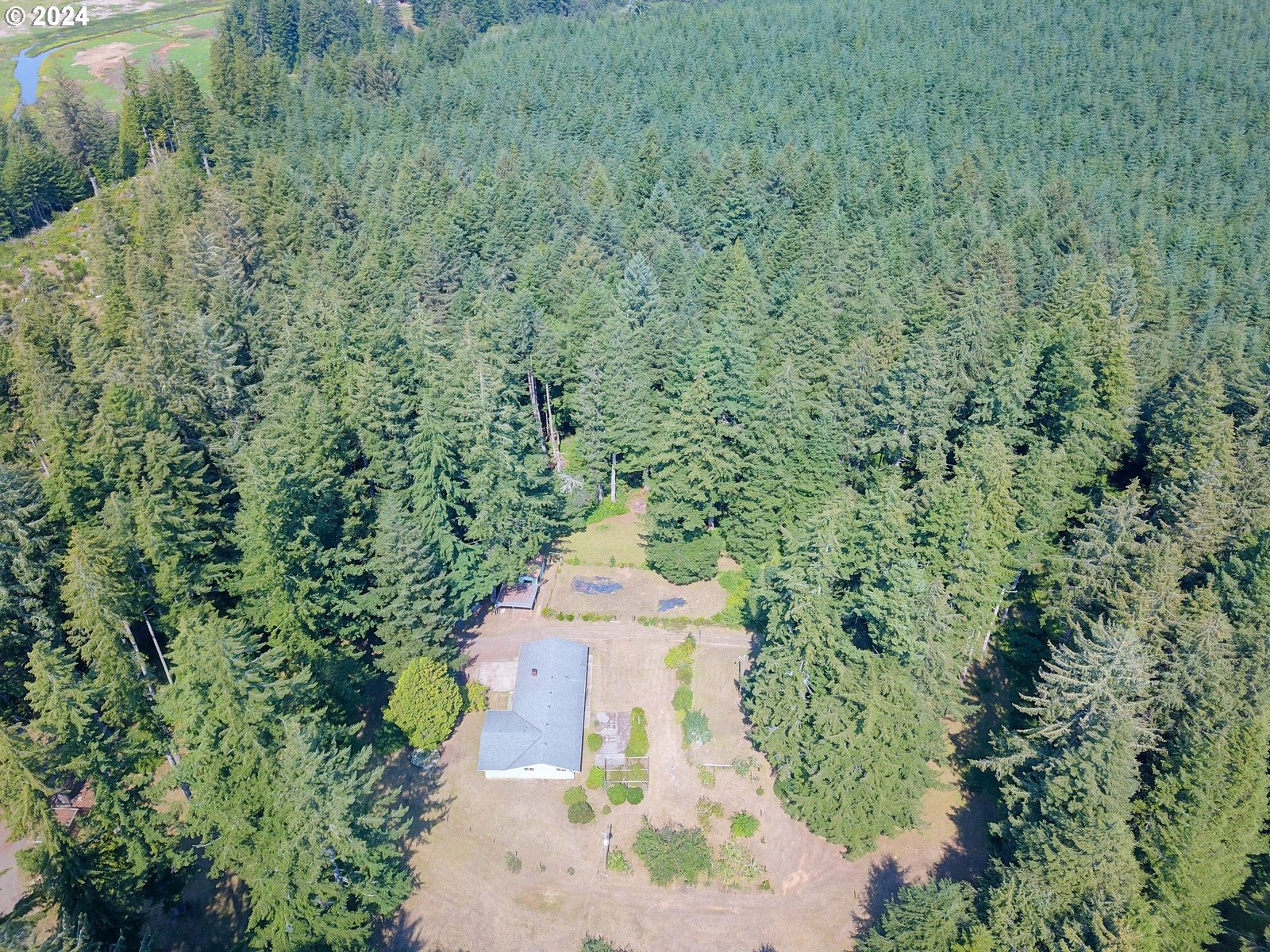 Florence, Oregon 97439, United States, 5 Bedrooms Bedrooms, ,2 BathroomsBathrooms,Residential,Pending,43918